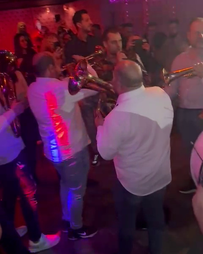 Trubači Koblenz na svadbi Trubači orkestar Dejana Ilića